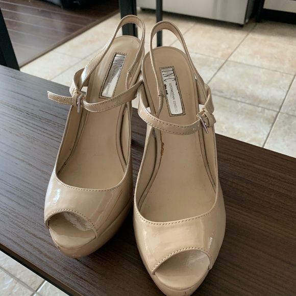 Beige supportive pumps bought in Europe. Size 8.5 - Picture 2 of 3